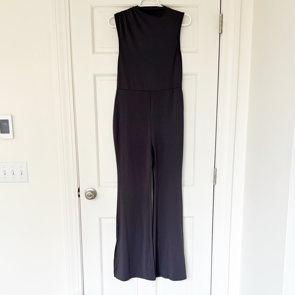 SHEIN jumpsuit size M / 6 grey sleeveless